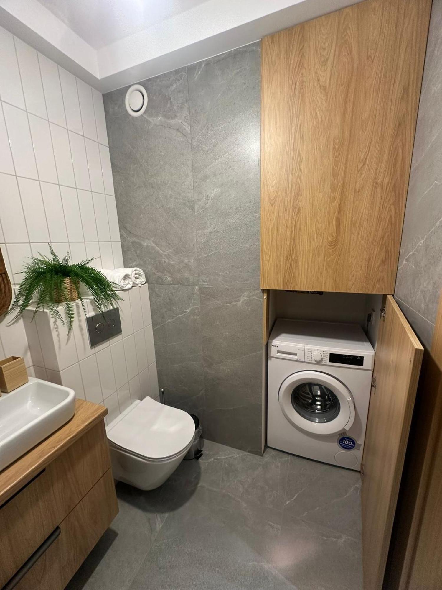 Apartament 8 Z Ogrodkiem I Prywatna Sauna, Rowery, Spacery W Dolinie Baryczy - 5D Apartamenty Milicz Bagian luar foto